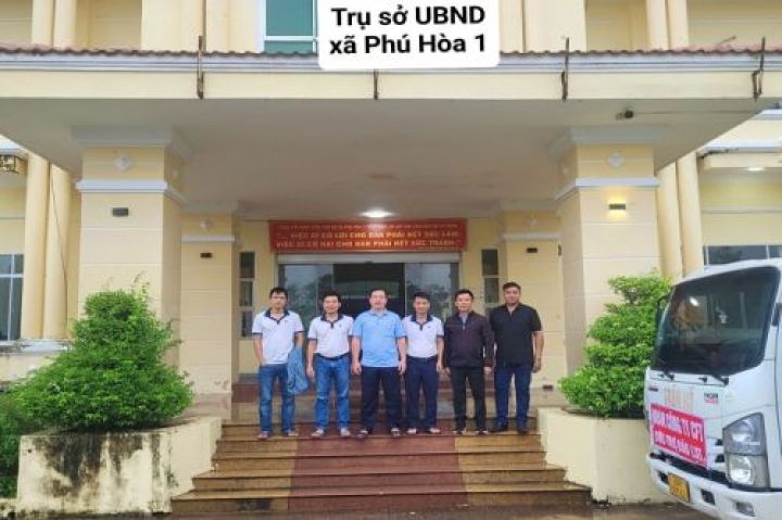 CFT CHUNG TAY HƯỚNG VỀ MIỀN TRUNG